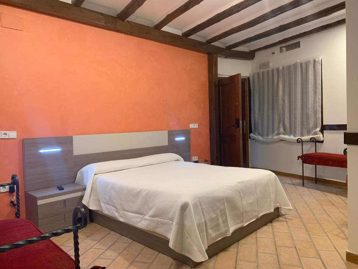 Hostal Poeta Machado Baeza Εξωτερικό φωτογραφία